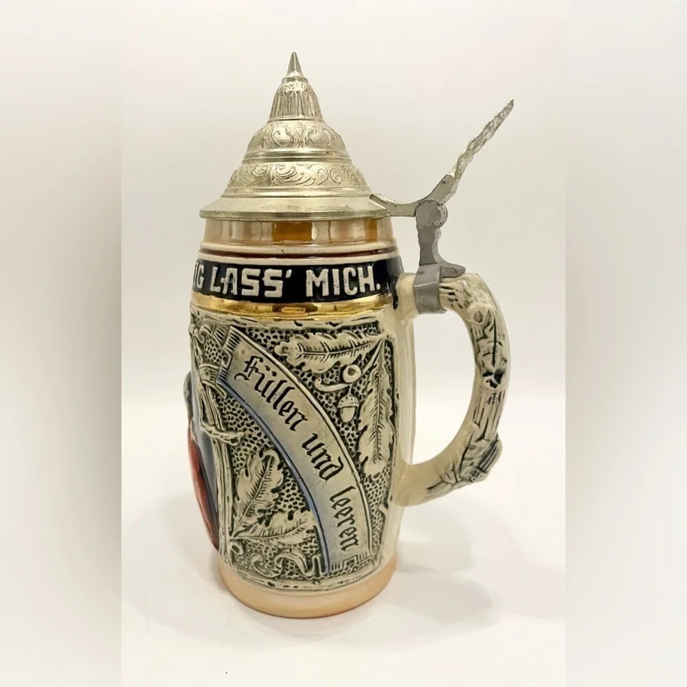 Original King 3 German Beer Stein 500 Pewter Lid Courting Couple Barrel 9”